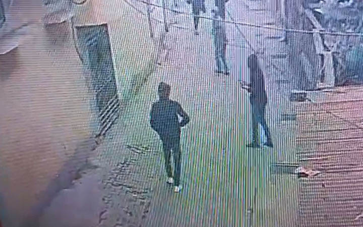 চাঁদা না দেওয়ায় শিল্পপতির বাড়ি লক্ষ্য করে সন্ত্রাসীদের গুলি
