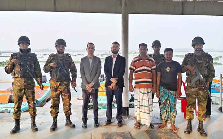 বাঞ্ছারামপুরে অবৈধ বালু উত্তোলন :আট লাখ টাকা জরিমানা, কারাদণ্ড