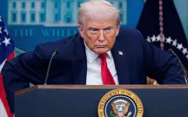 নিজের প্রাণনাশের আশঙ্কা প্রকাশ করে ইরানকে কড়া হুঁশিয়ারি ট্রাম্পের