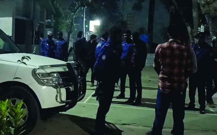 গোপালগঞ্জ জেলা ও দায়রা জজের বাসভবনে ককটেল বিস্ফোরণ
