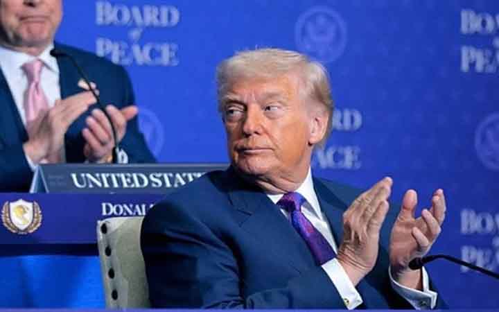 সামরিক চাপের পরও ইরান নতি স্বীকার করছে না, কৌতূহল ট্রাম্পের মনে