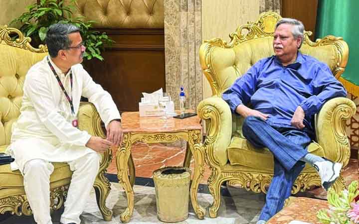 বিমানবন্দরে নেমেই উপদেষ্টার তালিকায় কাটছাঁট করেন ইউনূস একান্ত সাক্ষাৎকারে রাষ্ট্রপতি