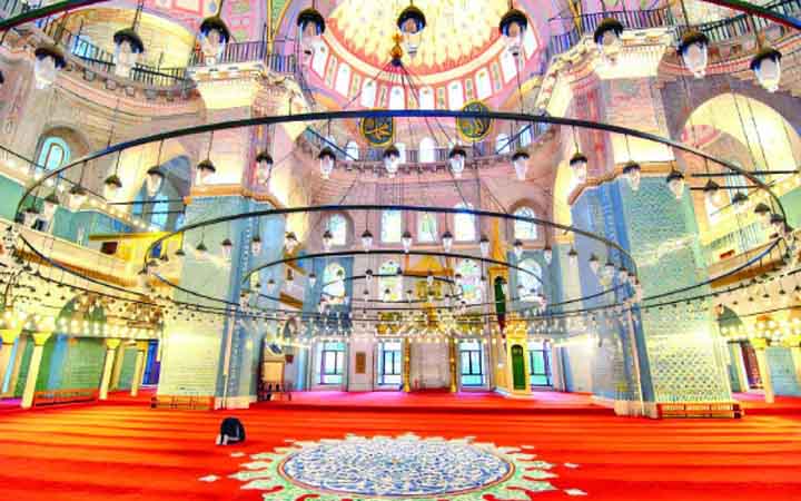 ইতিকাফ আল্লাহর সান্নিধ্যে অবস্থান