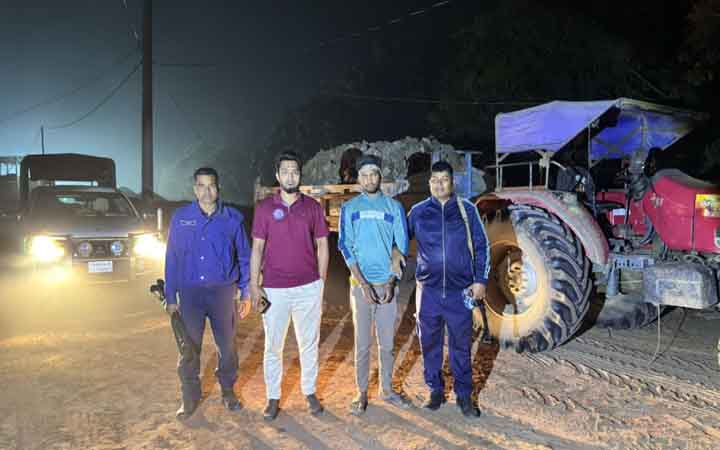 চাঁপাইনবাবগঞ্জে অবৈধভাবে মাটি উত্তোলন, একজনের কারাদণ্ড