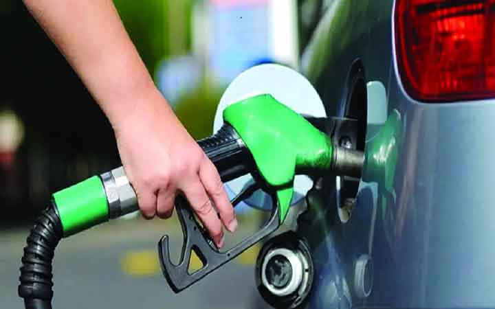 যেকোনো সময় বন্ধ হয়ে যেতে পারে দেশের সমস্ত পেট্রল পাম্প
