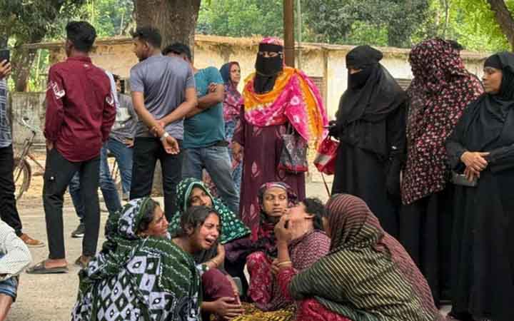আলমসাধুর চাপায় প্রাণ গেল ৫ বছরের শিশুর