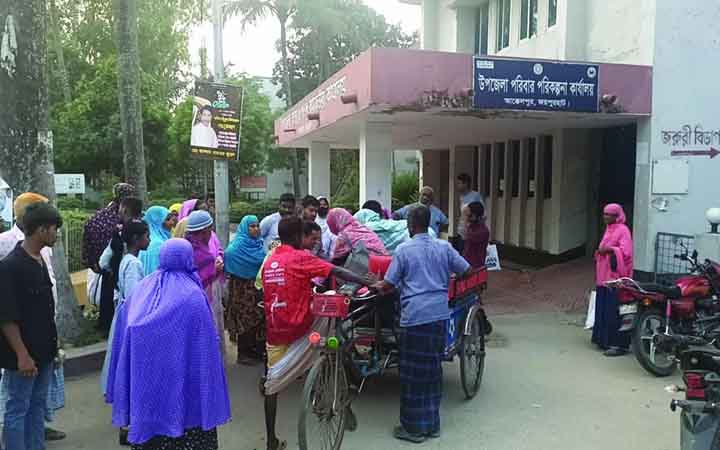 ডিউটি রেখে খেতে গেলেন চিকিৎসক, রোগীর মৃত্যু