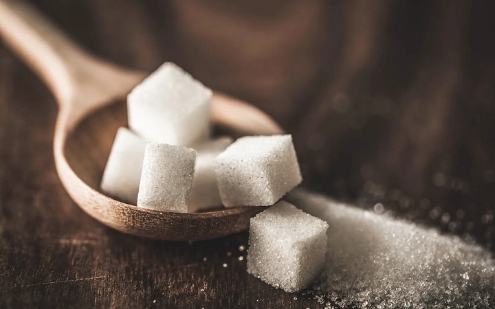 চিনির প্রতি আসক্তি কমাতে কী করবেন?