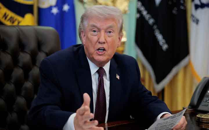 ইরানের ওপর হামলা ‘দুই সপ্তাহ স্থগিত’ করলেন ট্রাম্প