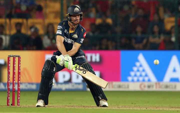 ৬০০ ছক্কার ক্লাবে বাটলার