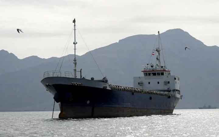 তেলের দাম বেড়ে আবার ১০০ ডলার ছাড়ালো