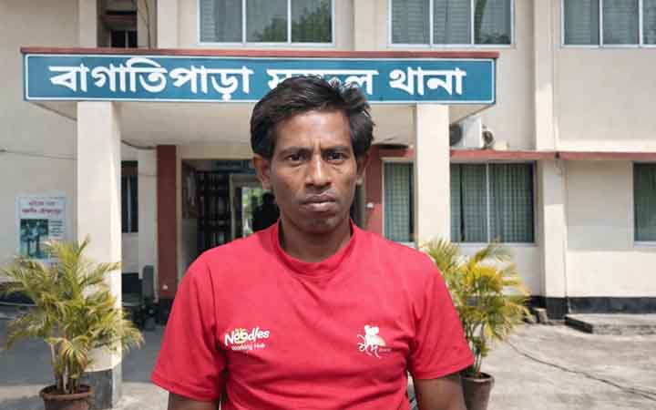 বাগাতিপাড়ায় ইয়াবাসহ মাদক কারবারি গ্রেপ্তার