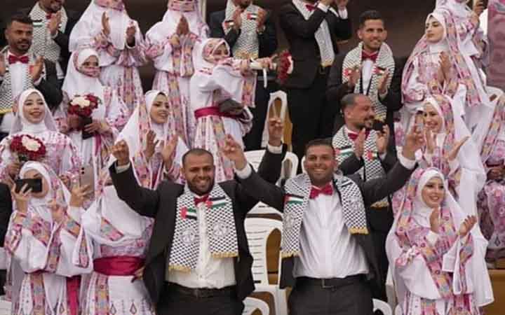 গাজায় ৩০০ যুগলের গণবিয়ে