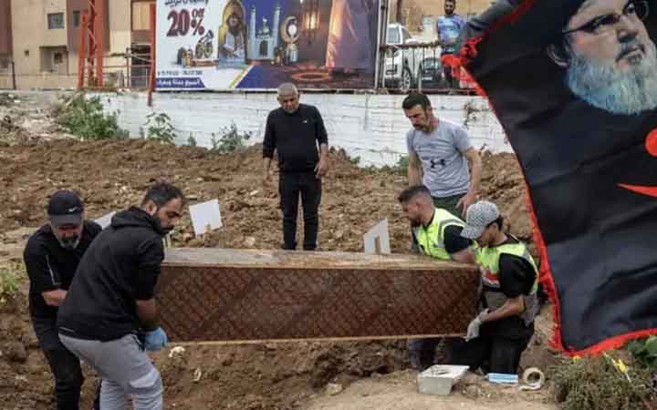 লেবাননে ইসরায়েলি হামলায় নারী ও শিশুসহ নিহত ১৪