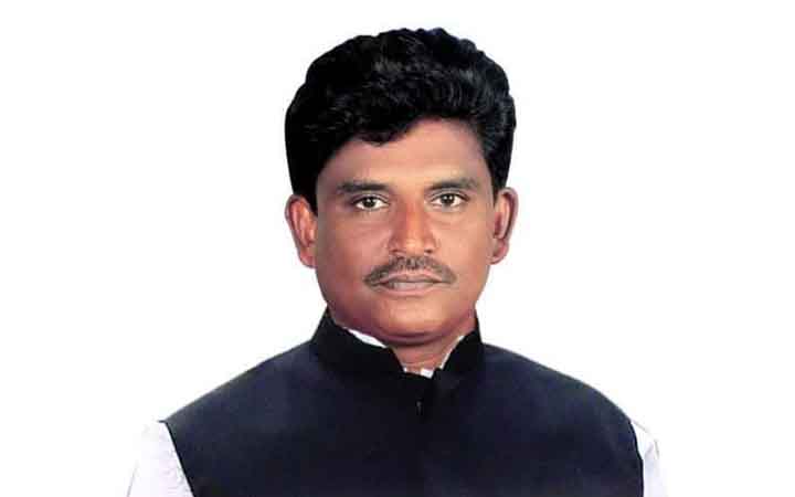 সাবেক এমপির গাড়ি বহরে হামলা মামলায় আওয়ামী লীগ নেতা গ্রেপ্তার