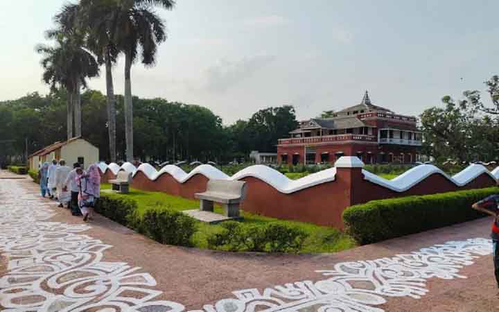 রবীন্দ্রনাথ ঠাকুরের ১৬৫তম জন্মজয়ন্তী, শিলাইদহ কুঠিবাড়িতে সাজ সাজ রব