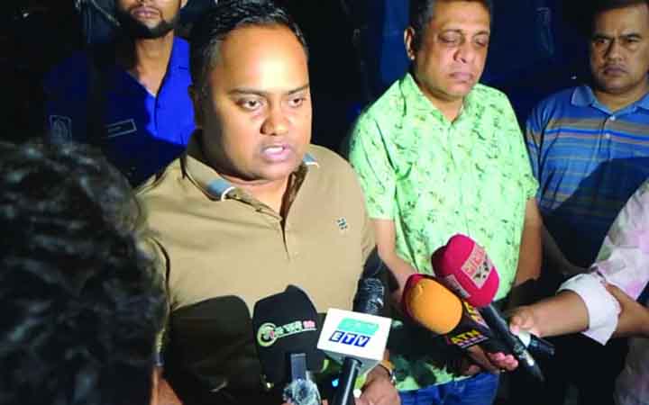 ‘নিরাপত্তা দিতেই হেফাজতে নেওয়া হয় এনসিপি নেতাকে, মামলা থাকায় গ্রেপ্তার’