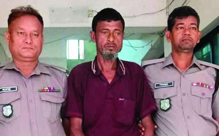 চিপসের লোভ দেখিয়ে ৭ বছরের শিশুকে ধর্ষণচেষ্টা, অতঃপর...