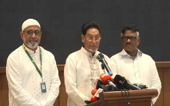 জনগণকে স্বাবলম্বী করতে স্বস্তিদায়ক বাজেট দিতে চায় সরকার : চিফ হুইপ