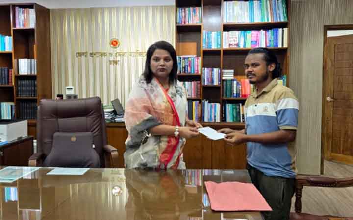 জুলাইযোদ্ধা সুজনের পাশে ঢাকার ডিসি