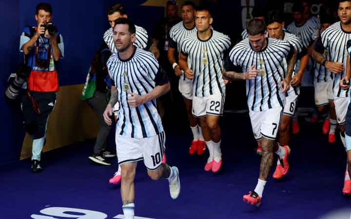 কেপ ভার্দের বিপক্ষে আর্জেন্টিনার একাদশ, রক্ষণে চমক