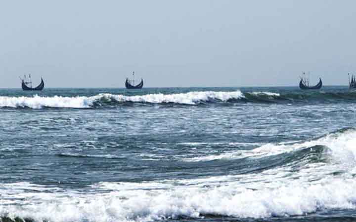 সাগরে নিম্নচাপ, বন্দরে ৩ নম্বর সতর্কসংকেত