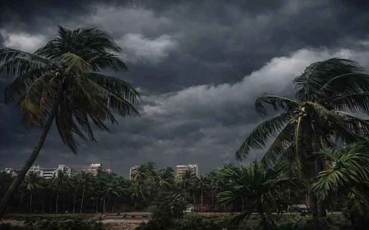 সকাল ৯টার মধ্যে ৭ জেলায় ঝড়ের আভাস