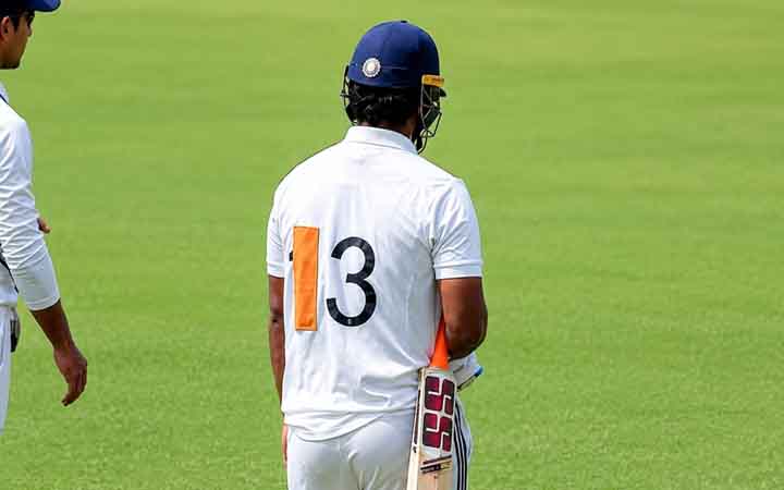 জার্সিতে টেপ লাগিয়ে বিতর্কে সূর্যবংশী, কারণ কী