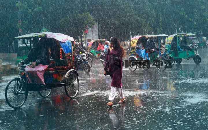 ঢাকায় আজও বজ্র-বৃষ্টির সম্ভাবনা