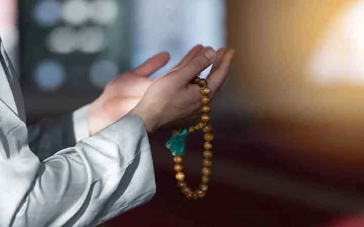 তাওবা মানুষকে পরকালের শাস্তি থেকে মুক্তি দেয়