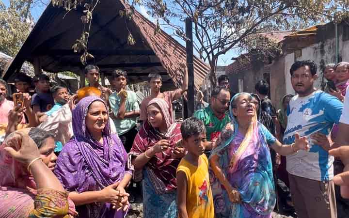 ব্রাহ্মণবাড়িয়ায় ১০ ঘর পুড়ে ছাই