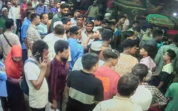 রোগীর মৃত্যুকে কেন্দ্র করে মতিঝিল ইসলামী ব্যাংক হাসপাতালে ভাঙচুর