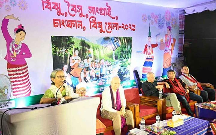 দেশের নাগরিক হিসেবে প্রত্যেকের অধিকার সমান: মৎস্য উপদেষ্টা