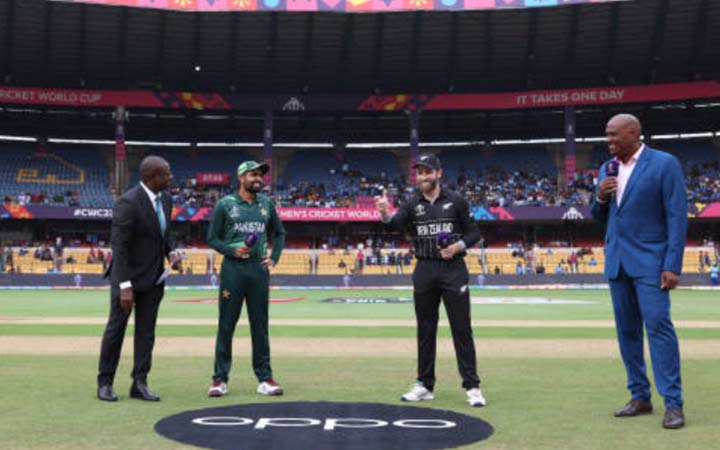 টস জিতে কিউইদের ব্যাটিংয়ে পাঠাল পাকিস্তান