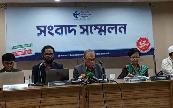 দেশের ওপর ঋণের বোঝা চাপাচ্ছে জলবায়ু তহবিল: টিআইবি