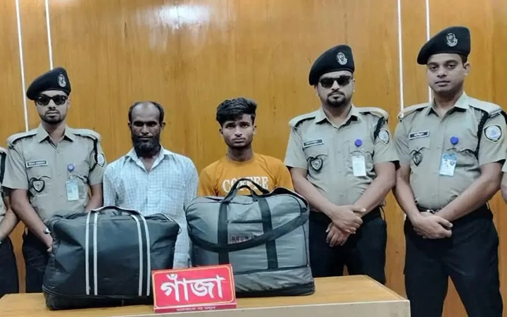 চাঁপাইনবাবগঞ্জে গাঁজাসহ দুই মাদক ব্যবসায়ী আটক