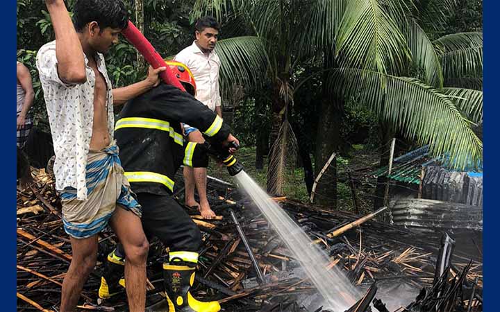 কুতুবদিয়ায় বসতবাড়িতে অগ্নিকাণ্ড