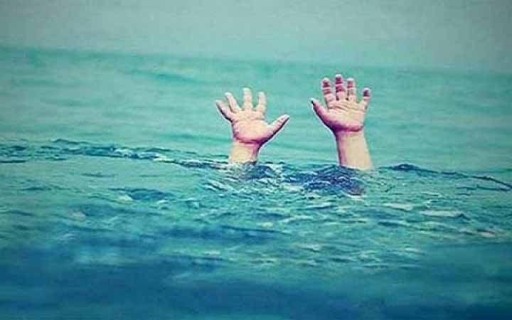 বাড়ির পাশের পুকুরে পড়ে প্রাণ গেল শিশুর