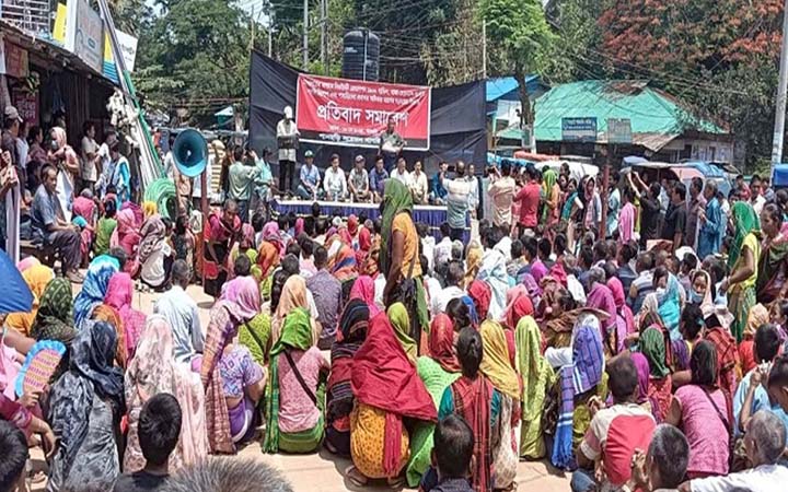 বুধবার খাগড়াছড়ি ও রাঙামাটিতে সড়ক অবরোধ