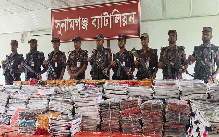 সুনামগঞ্জে শাড়িসহ ২ কোটি টাকার ভারতীয় পণ্য জব্দ