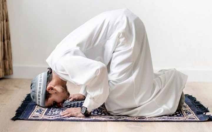 নামাজের তিলাওয়াতে কেমন ভুল হলে নামাজ নষ্ট হবে?