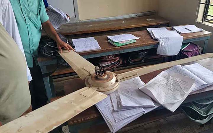 পাঠদানের সময় মাথার ওপর খুলে পড়ল সিলিং ফ্যান