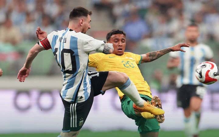 মেসির দুর্দান্ত গোলে অস্ট্রেলিয়াকে হারাল আর্জেন্টিনা