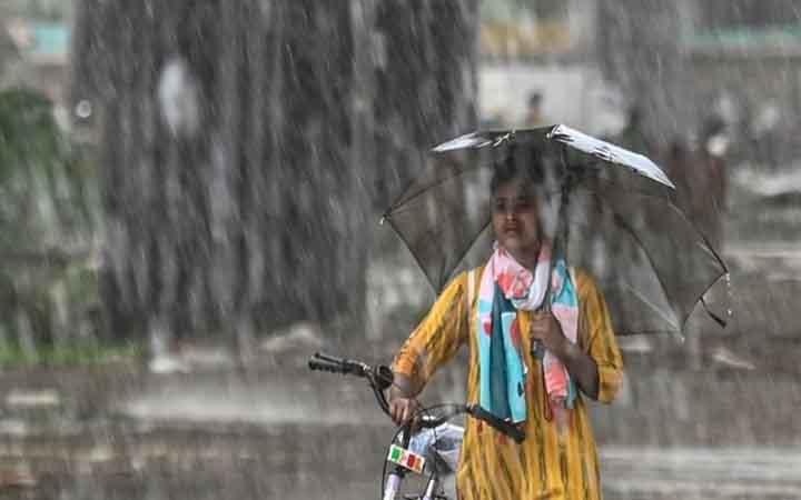 দেশের ৫ জেলায় বজ্রবৃষ্টির আভাস