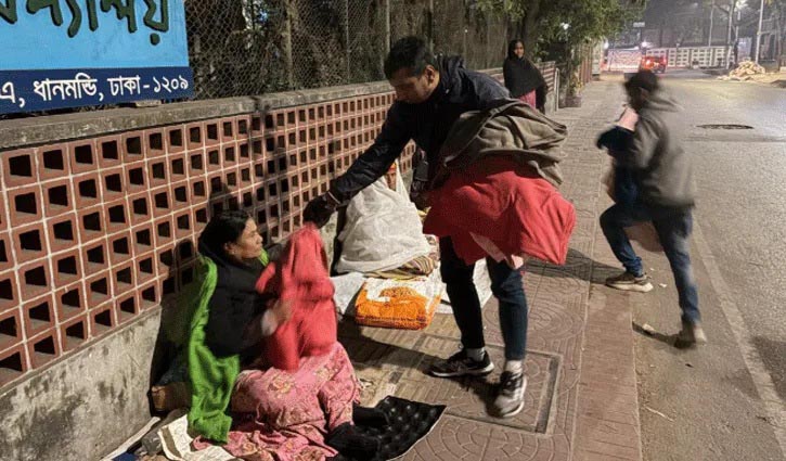শীতার্ত মানুষের পাশে দাঁড়াল গ্রীন এইচআর ফাউন্ডেশন