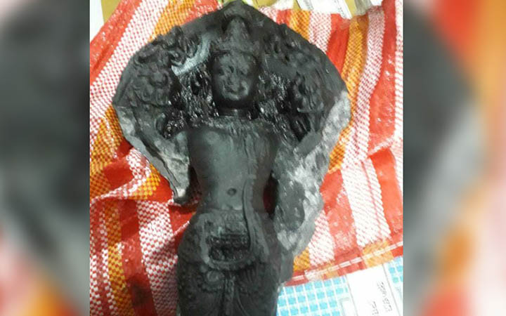 নীলফামারীতে বিষ্ণুমূর্তিসহ গ্রেপ্তার ১