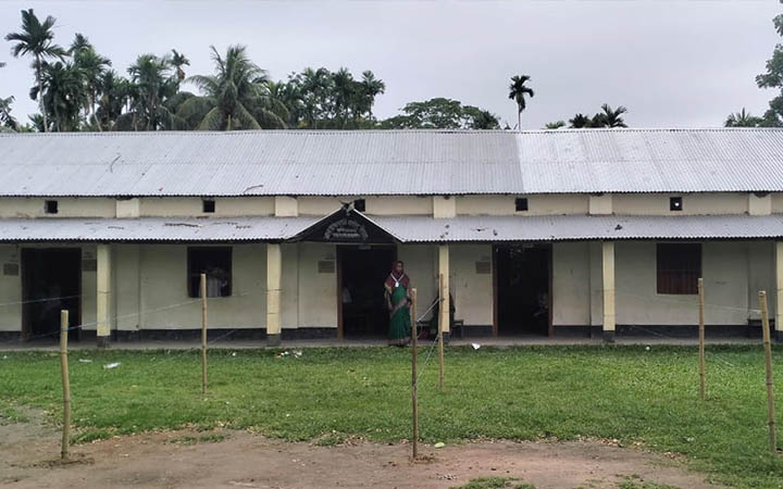 ‌গফরগাঁওয়ে ২ ঘণ্টায় ২ ভোট পড়েছে