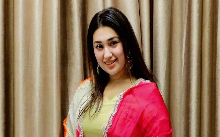 আত্মসমর্পণ করলেন অপু বিশ্বাস