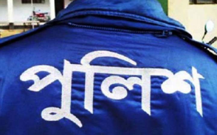 পুলিশের ৩০ কর্মকর্তাকে একযোগে বদলি