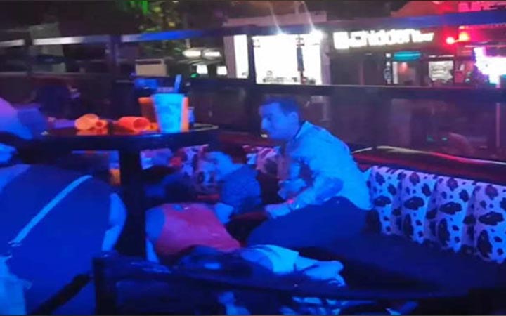 মেক্সিকোতে নাইটক্লাবে বন্দুক হামলা, নিহত ৮